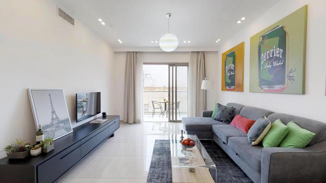 Exclusive Two-Bedroom Apartment With Parking Jerusalem Exterior photo